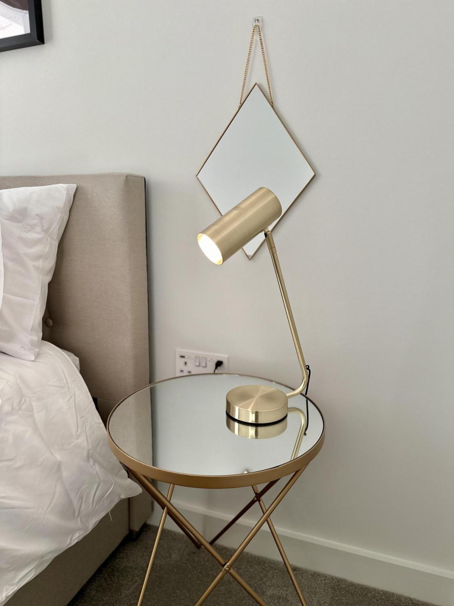Spacious & Luxurious 2-bed In *
