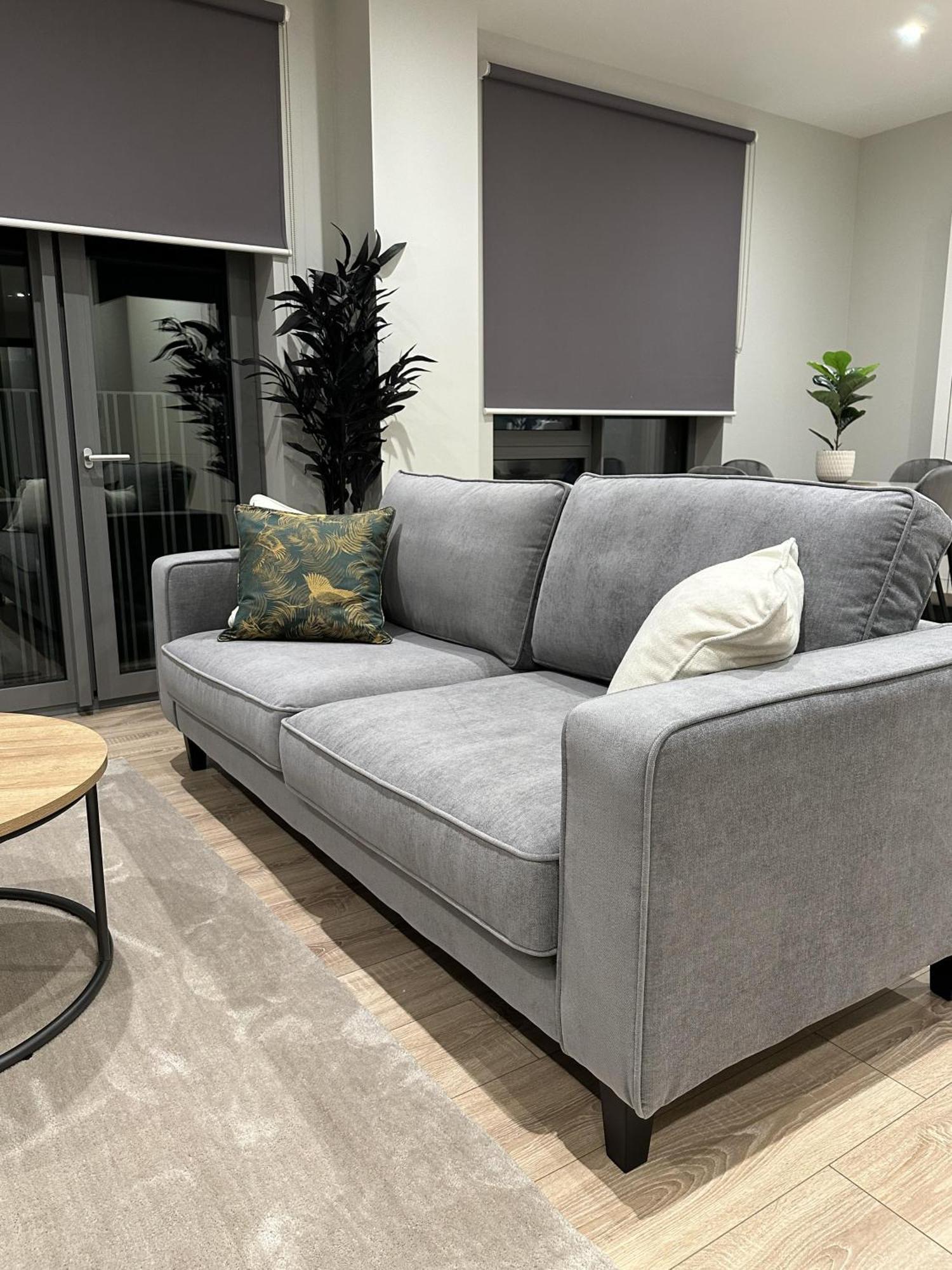 Spacious & Luxurious 2-bed In * Londra